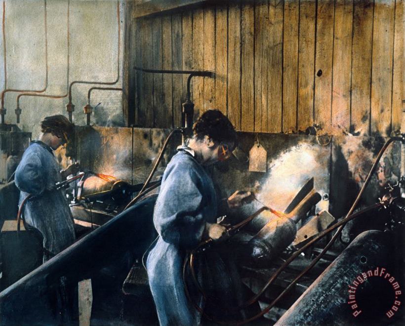 Others World War I: Women Workers Art Painting
