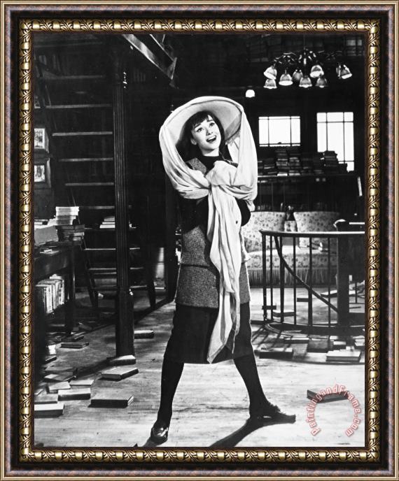 Others Audrey Hepburn (1929-1993) Framed Print