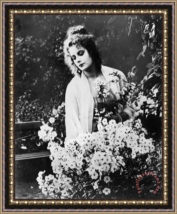 Others Greta Garbo (1905-1990) Framed Print