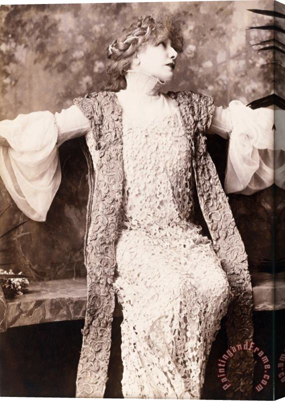 W. & D. Downey Sarah Bernhardt in Francesca De Rimini Stretched Canvas Painting / Canvas Art
